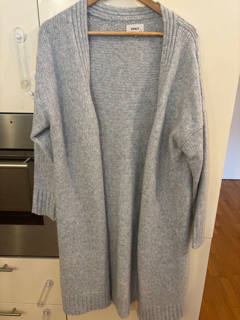 Only Giacche: Cardigan Only – Usato da Bern venduto da Iuliia_novova