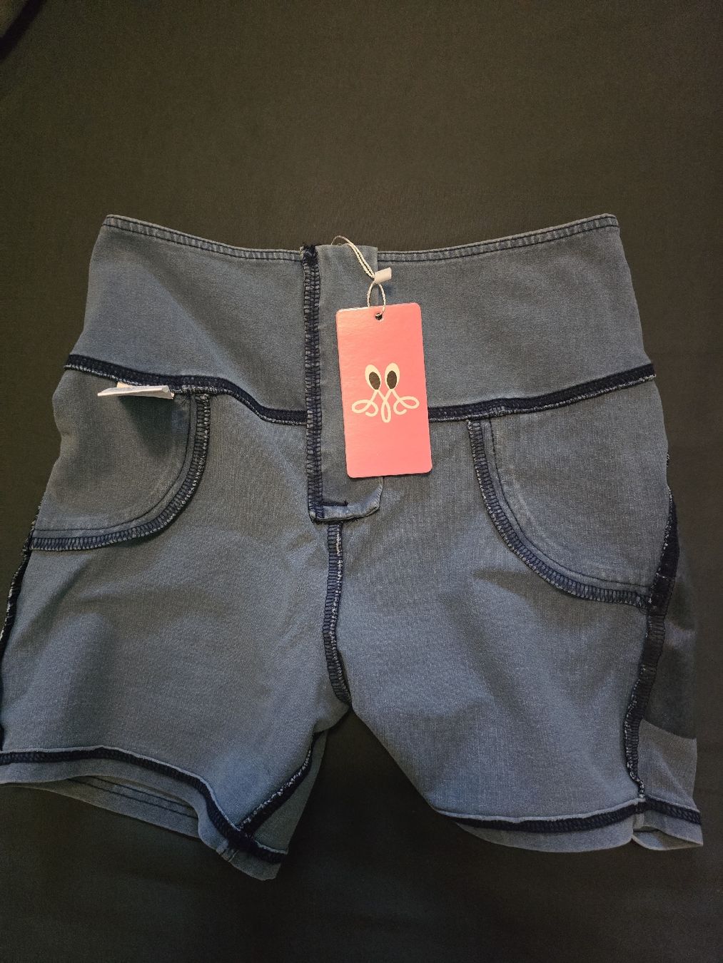 Pantaloni: Short S (Freddy) push up neuf – Nuovo e nell'imballaggio originale da Estavayer-Le-Lac venduto da zazadavidson 3