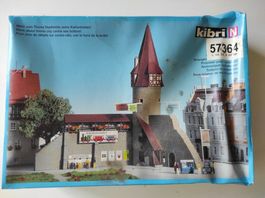 Kibri N Bausatz "Stadtmauer mit Rundturm", Nr 7364/57364