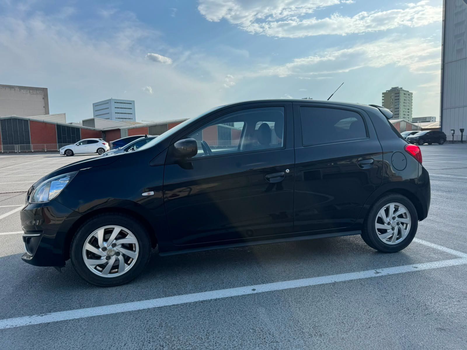 Mitsubishi Autos: Mitsubishi Space Star 1.2 Automat – D'occasion à Buchs ZH par MainstreamV