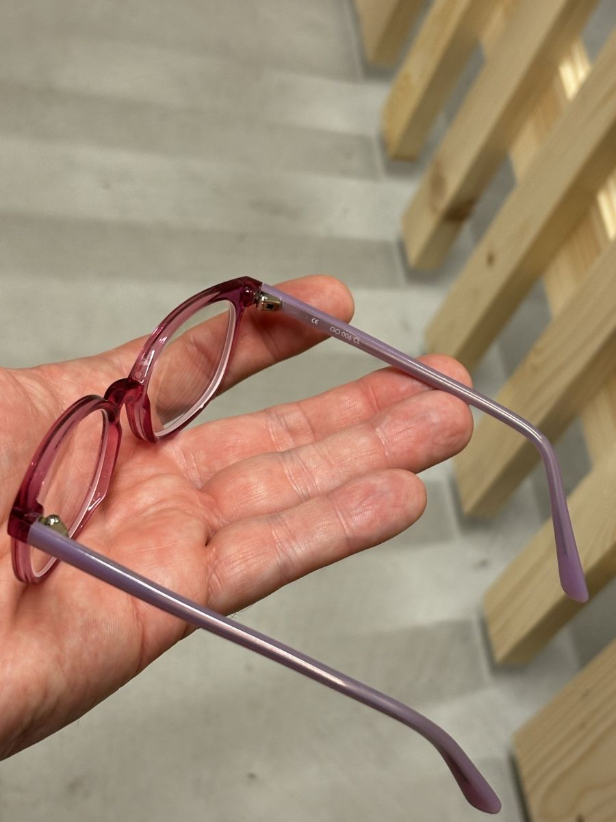 Fielmann Occhiali & Lenti: Fielmann Mädchenbrille lila mit Etui – Usato da Zürich venduto da engebrunau 2