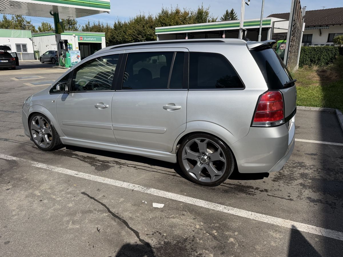 Opel Autos: Opel Zafira OPC – Gebraucht aus Oberriet SG von GOLF-85 4
