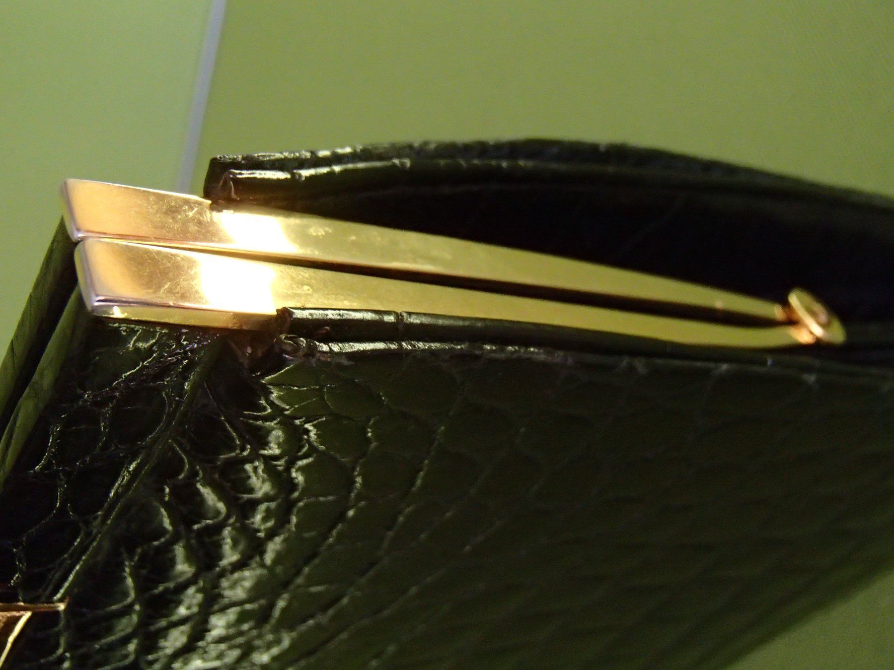 Borse da donna: schwarze Vintage Krokotasche 2 Fächer – Usato da Schöfflisdorf venduto da pullux 4