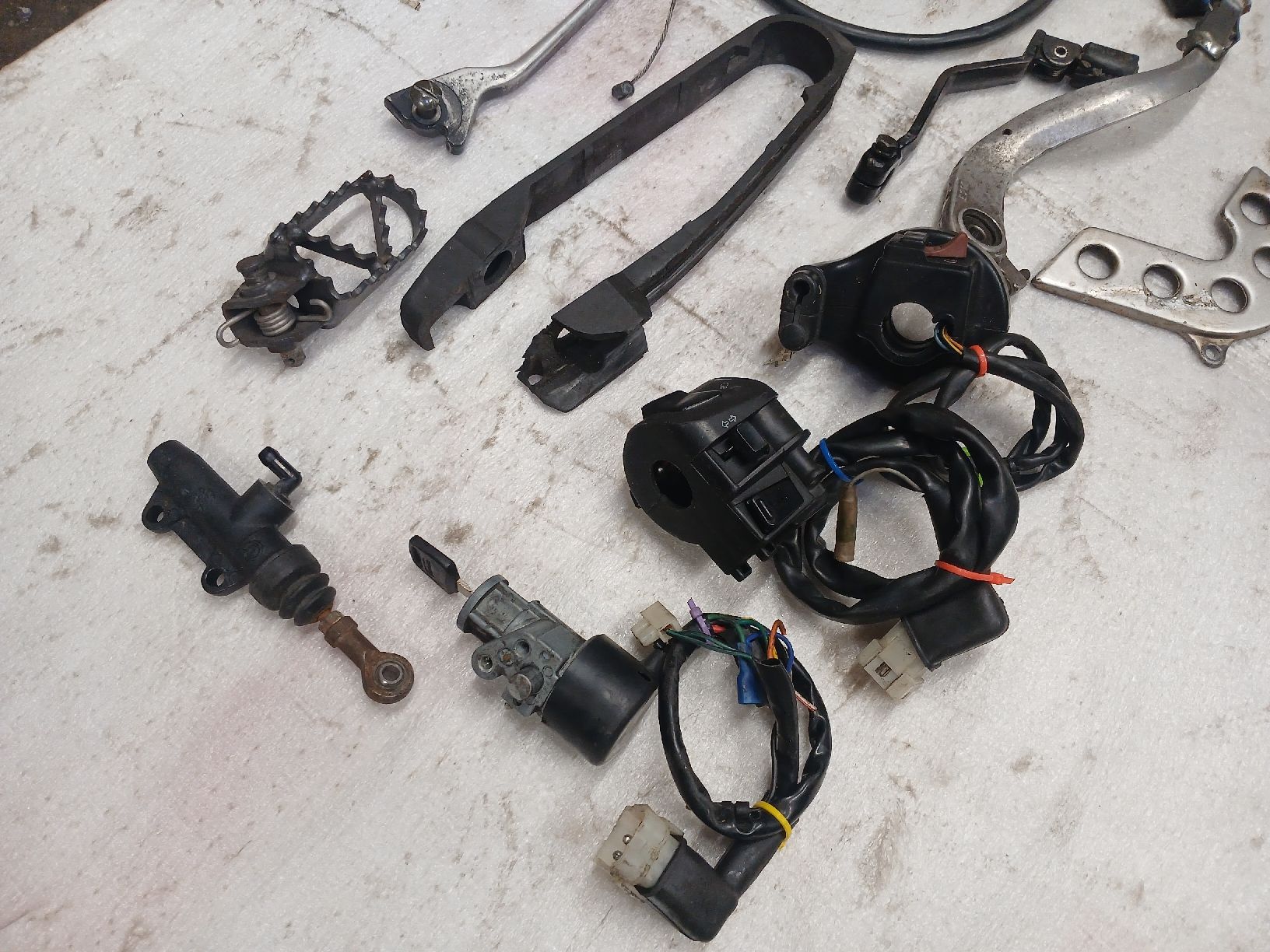 KTM Tutti i ricambio per moto: KTM 125 Sting pièces, teile – Usato da Fey venduto da lobanovski1 1