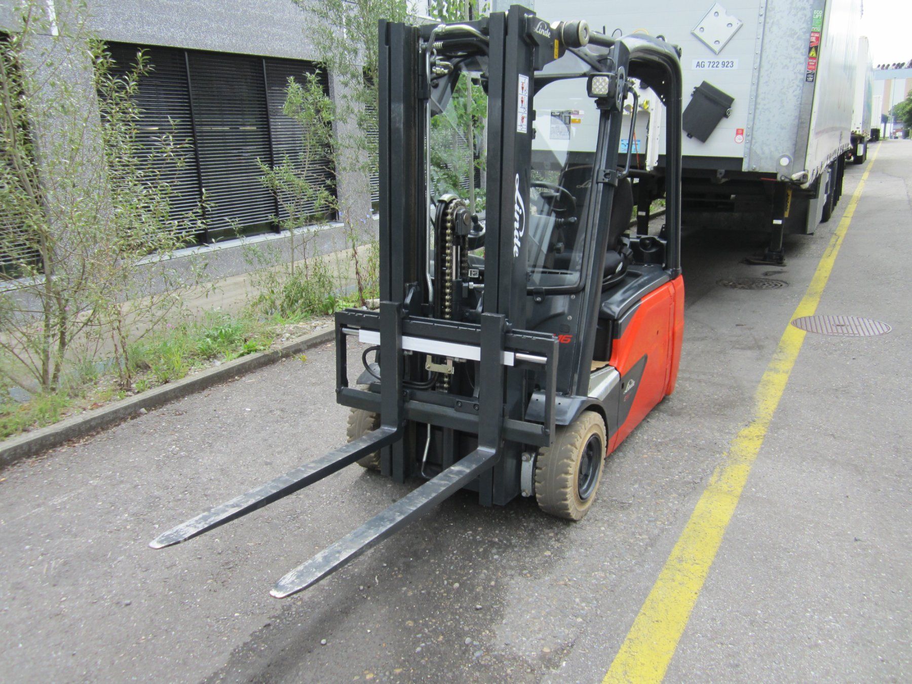 Linde Carrelli elevatori e a forche: Stapler Linde E16L-02 – Usato da Aarau venduto da LM-Handel
