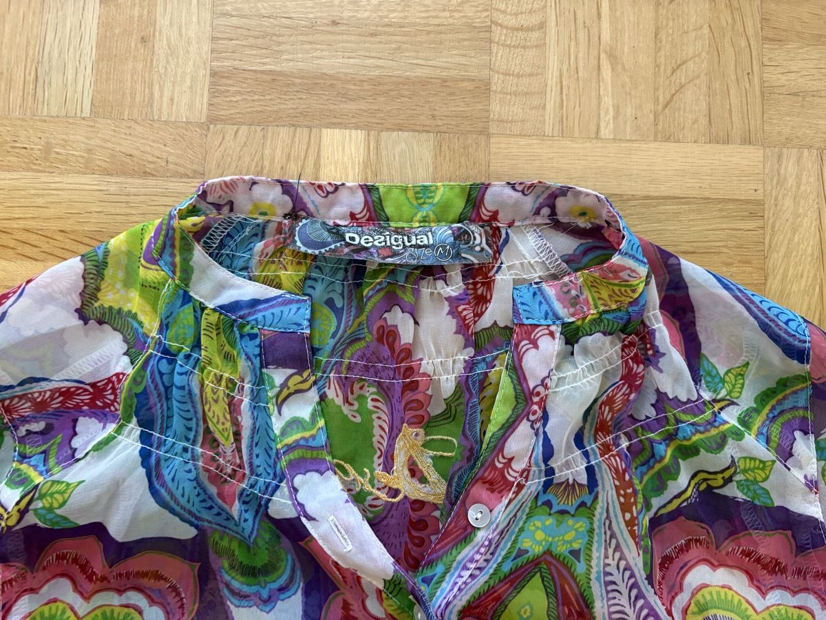 Desigual Camicette: Joli chemisier transparent Desigual multicolore – Usato da Biel/Bienne venduto da tatilene 2