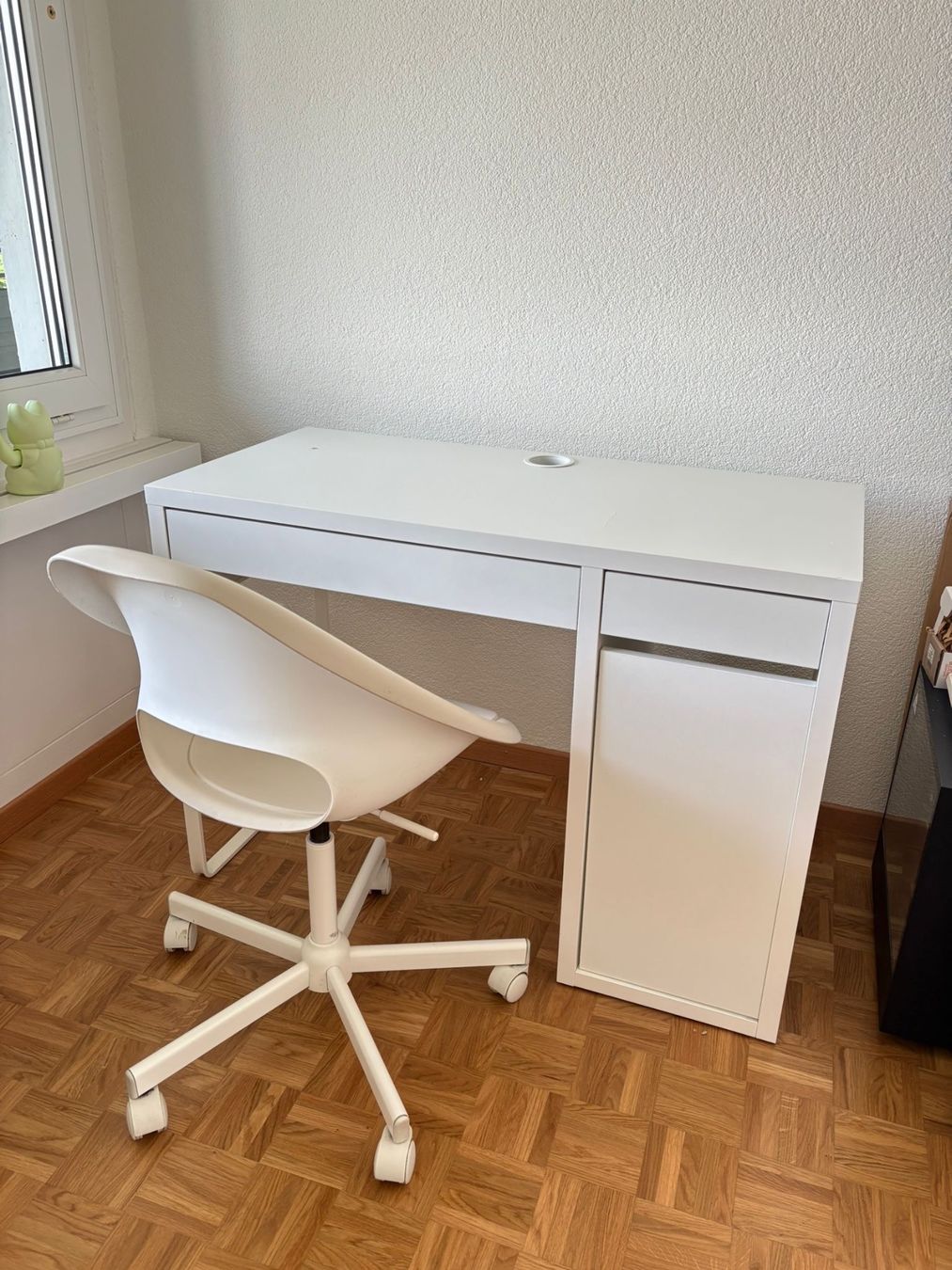 Scrivanie: Schreibtisch und Stuhl Ikea – Usato da Kollbrunn venduto da bri_r8bt