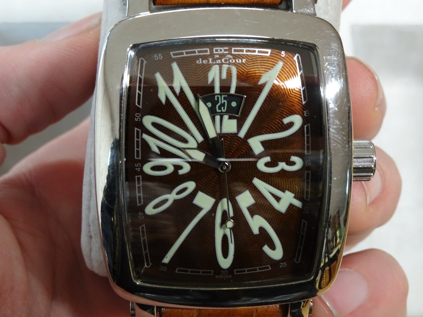 Orologi: deLaCour Quarzuhr Limited Edition – Usato da Winterthur venduto da Sintoras01 1