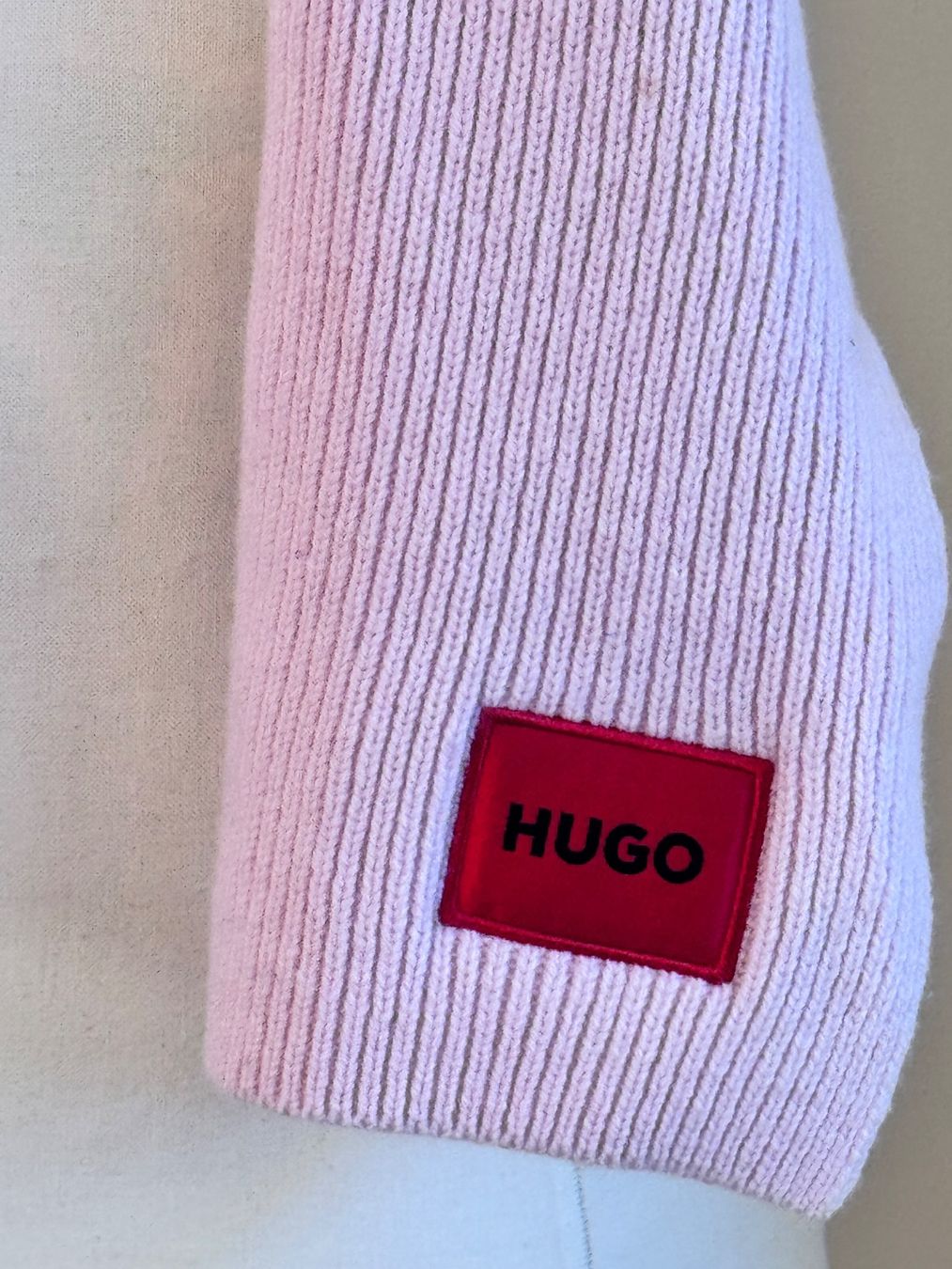 Hugo Boss Foulard & Sciarpe: Strickschal von Hugo – Nuovo (secondo la descrizione) da Mörschwil venduto da Mirka019 2