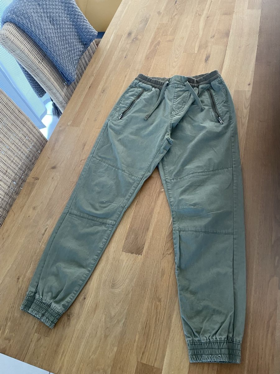 Pull&Bear Pantaloni: Hose Pull&Bear grün mit Reissverschlüssen Grösse S – Usato da Dübendorf venduto da jlu_r7hz 6