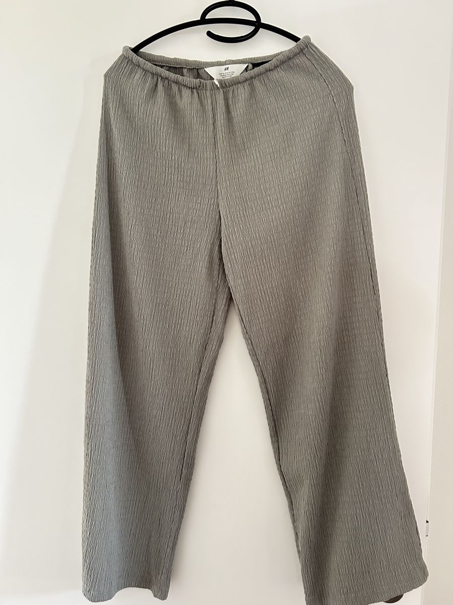 H&M Pantaloni: H&M Hose Grau Grösse 152 Neu – Usato da Läufelfingen venduto da Kitty_St