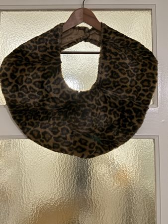 Warme Winter-Stola mit Leopardenmuster, Kunstpelz