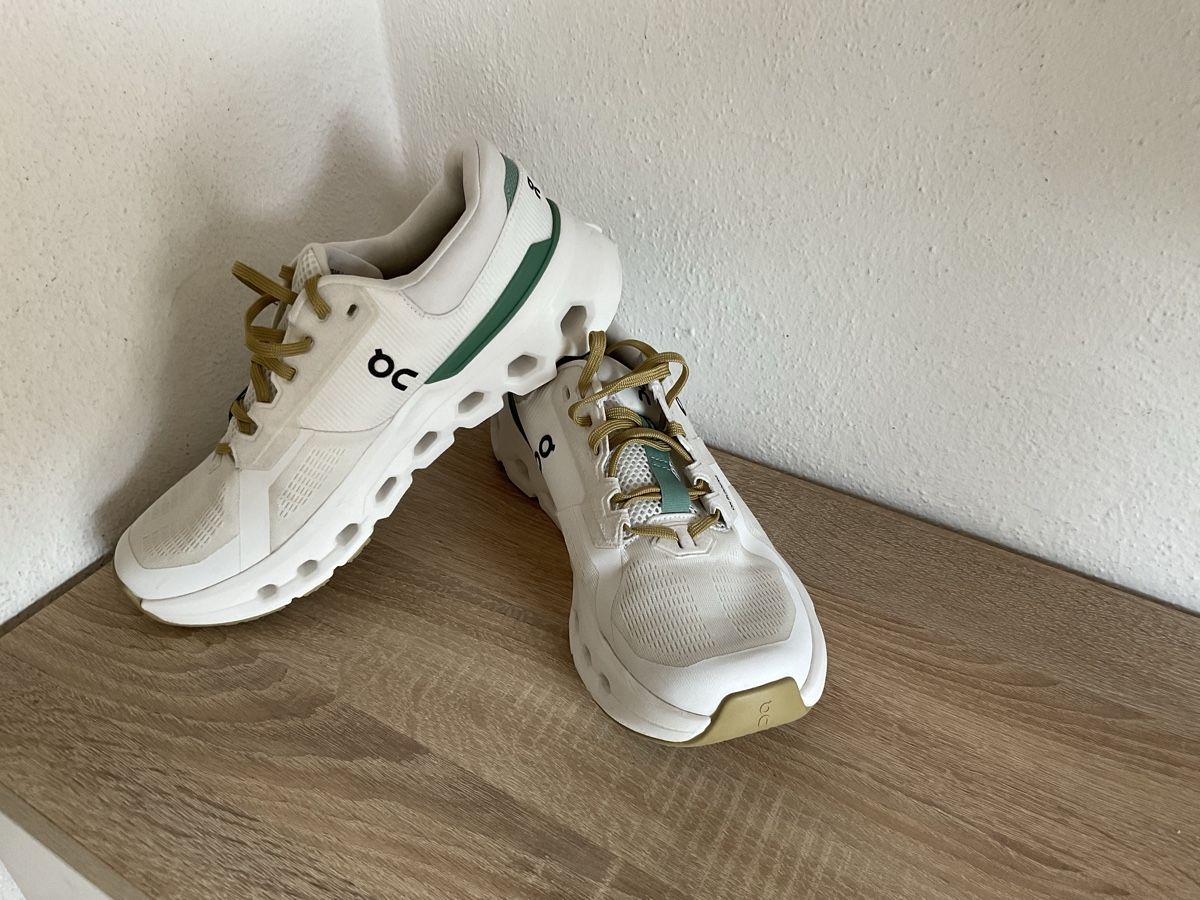 On Scarpe da uomo: On Schuhe Gr43 – Nuovo (secondo la descrizione) da frauenfeld venduto da pipi018 3