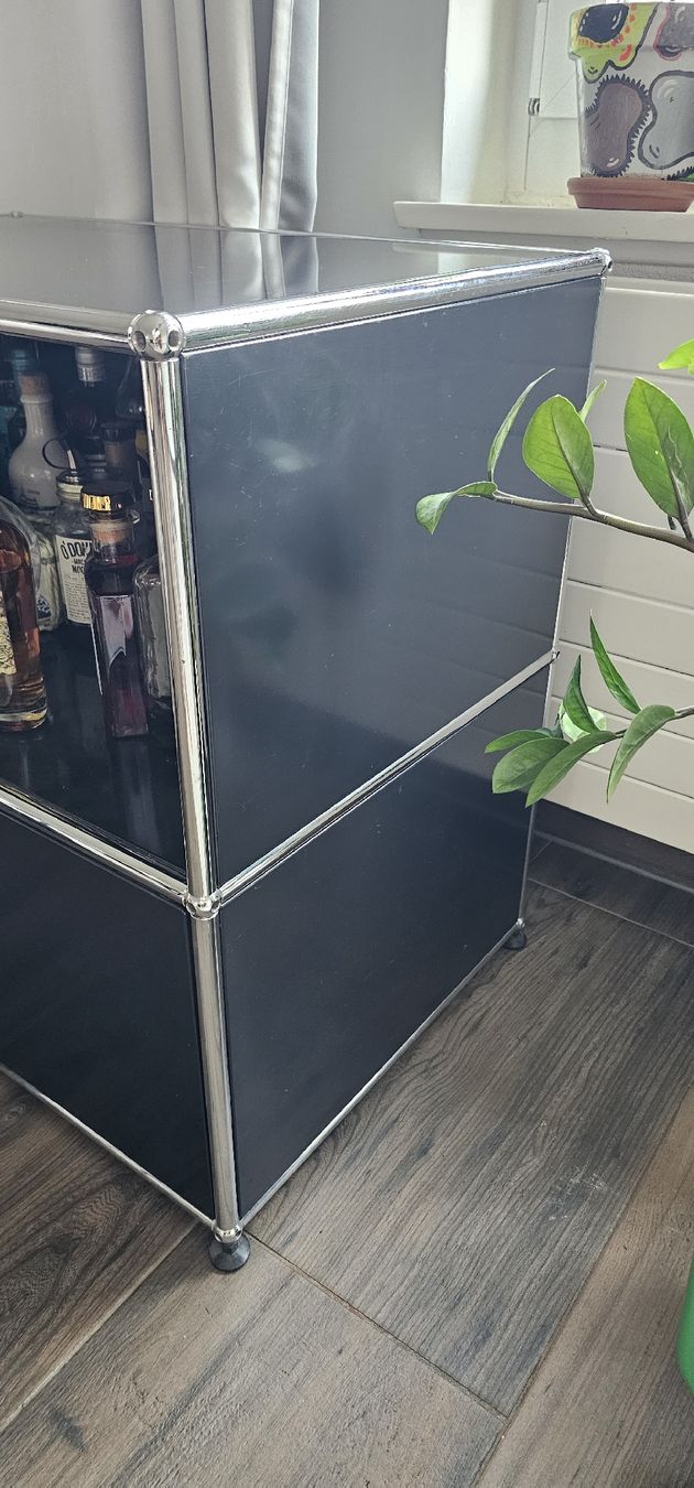USM Scaffali: USM Haller Sideboard schwarz mit Schublade – Usato da Oberengstringen venduto da LammGottes 2