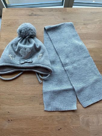 Mütze und Schal