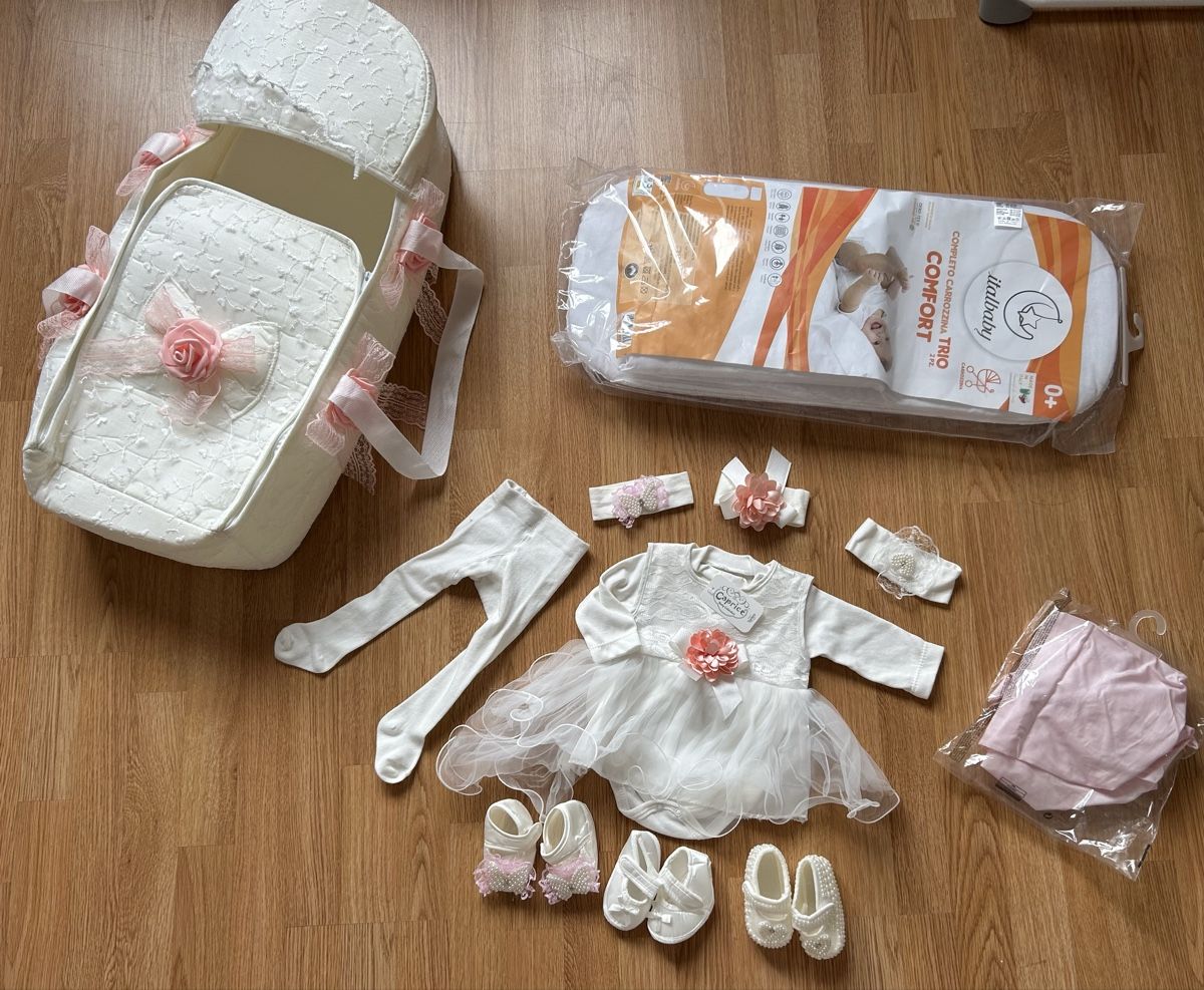 Chicco Lotti & Set di vestiti: Tutto nuovo con etichetta da 0-3 mesi – Nuovo e nell'imballaggio originale da Mendrisio venduto da Natalie_machado 1