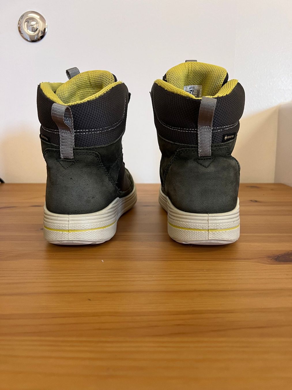Ecco Scarpe per ragazzi: Ecco UrbanSnowborder Gr. 36 – Usato da Horgen venduto da cla_7txf 2
