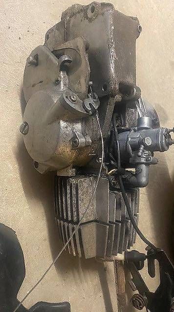 Parti ricambio per ciclomotori: Moteur Puch E50, cadre et pièces KTM – Usato da Lovens venduto da lexou71