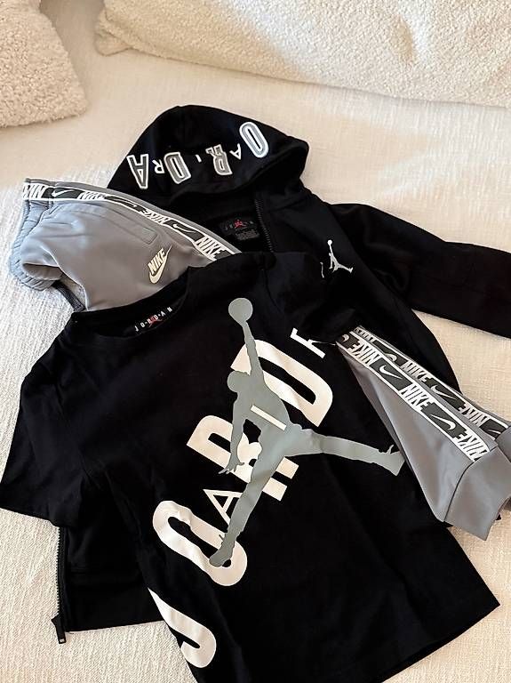 Kleiderpakete & -sets: Ensemble Nike Jordan – Neu (gemäss Beschreibung) aus Sion von nao_2cg5