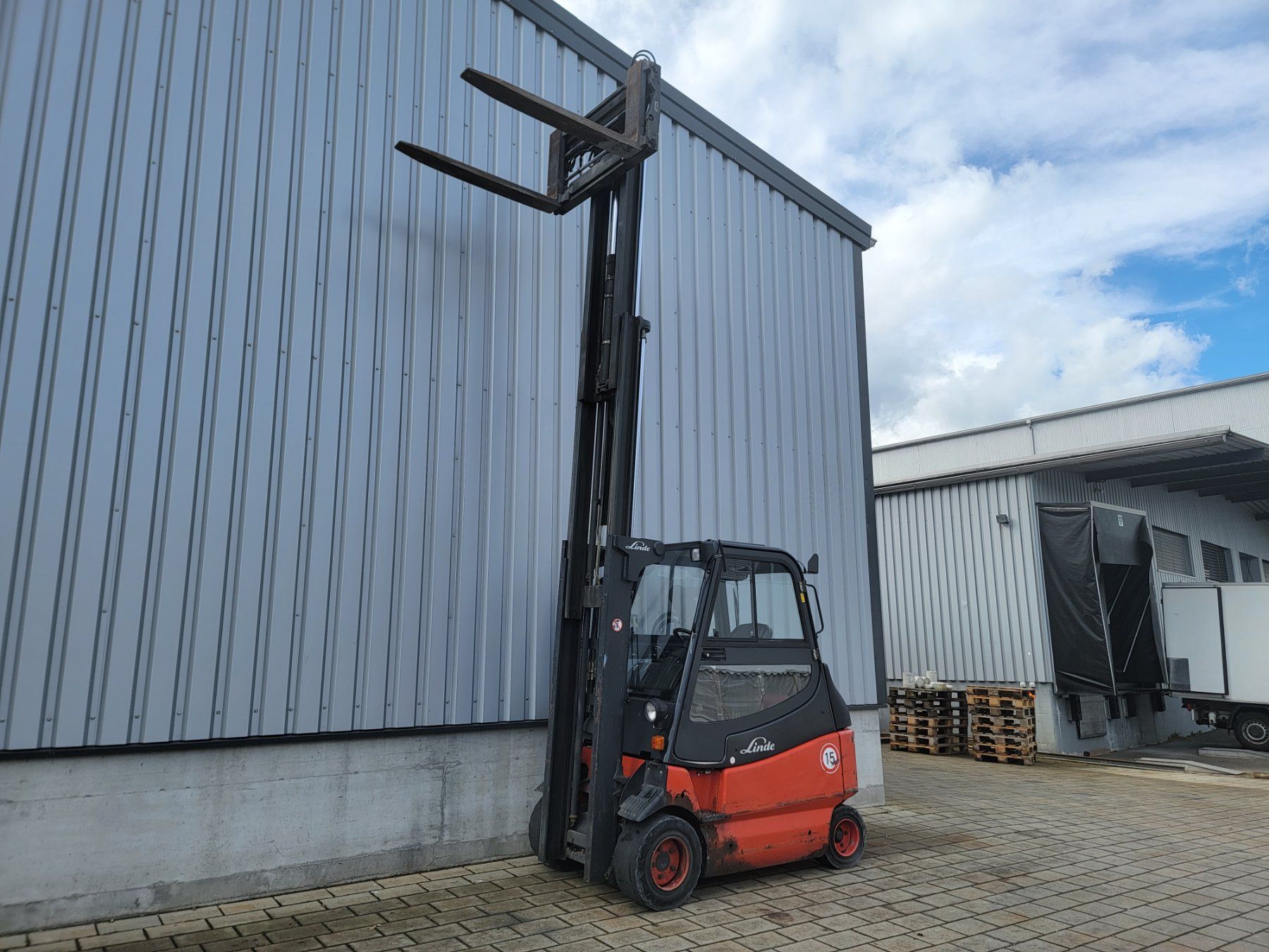 Linde Carrelli elevatori e a forche: Stapler Linde E30S mit Ausweis Triplex Hub 470cm – Usato da Amriswil venduto da basstempel 3