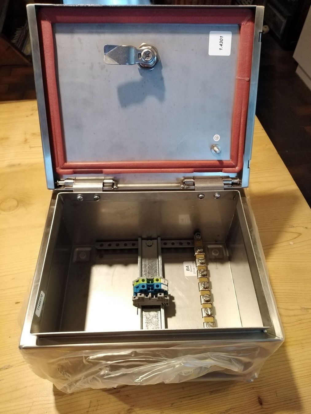 Altro per la casa: Boîte electrique inox – Nuovo (secondo la descrizione) da Bussy FR venduto da 023 2