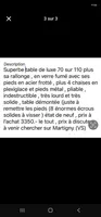 Table en verre et fer forgé, chaise plexi, pièce unique