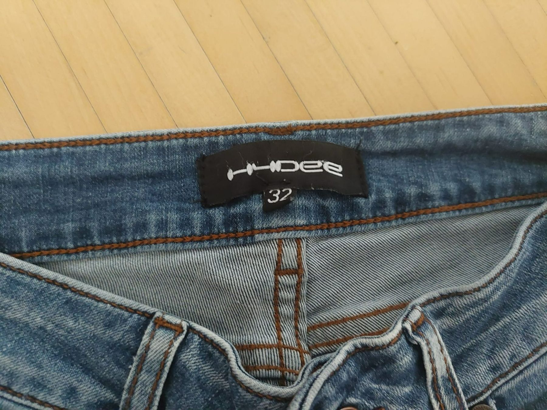 Jeans: Damen Jeans Gr. 32, blau – Usato da Neftenbach venduto da lor_7thq 2