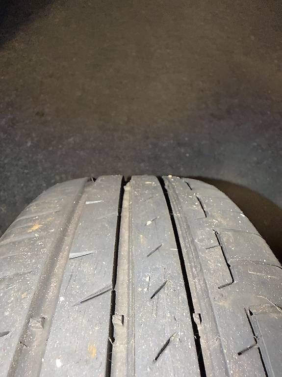 Continental Pneumatici & Ruote complete: 195/65 R15 H Continental – Usato da Bazenheid venduto da jan_m9j9 2