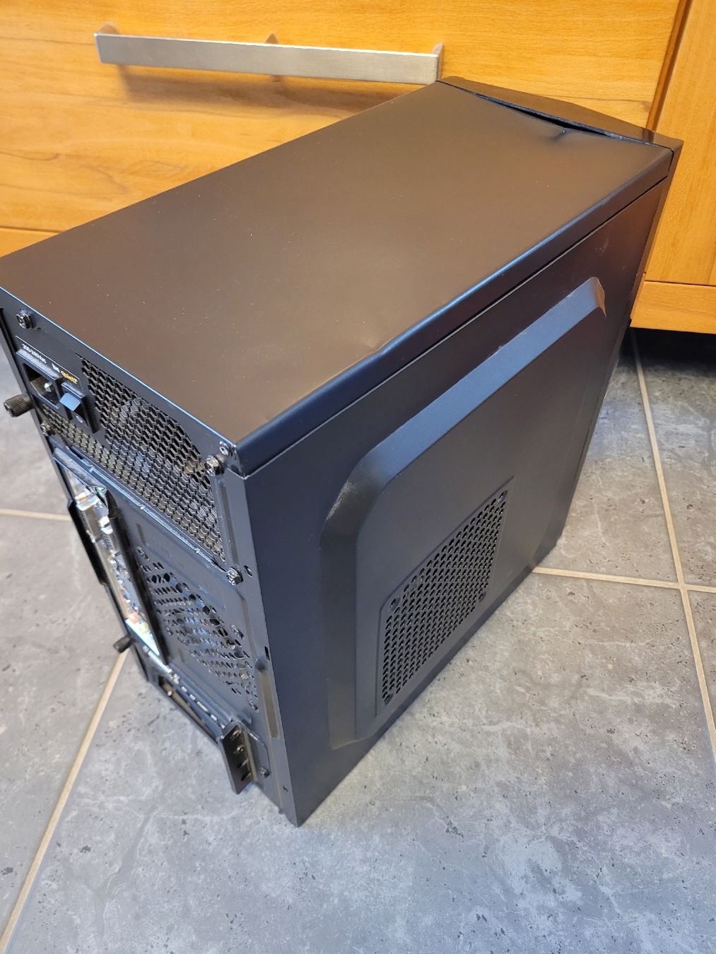 PC: Gaming PC – Usato da Henggart venduto da Allerhand 2
