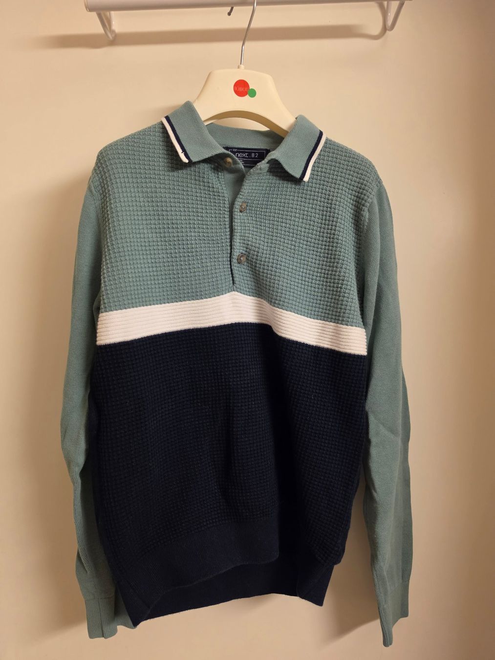 Chemises, T-shirts & Polos: Polo mit Waffelmuster, Gr. 140 – D'occasion à Zürich par Pemberleys