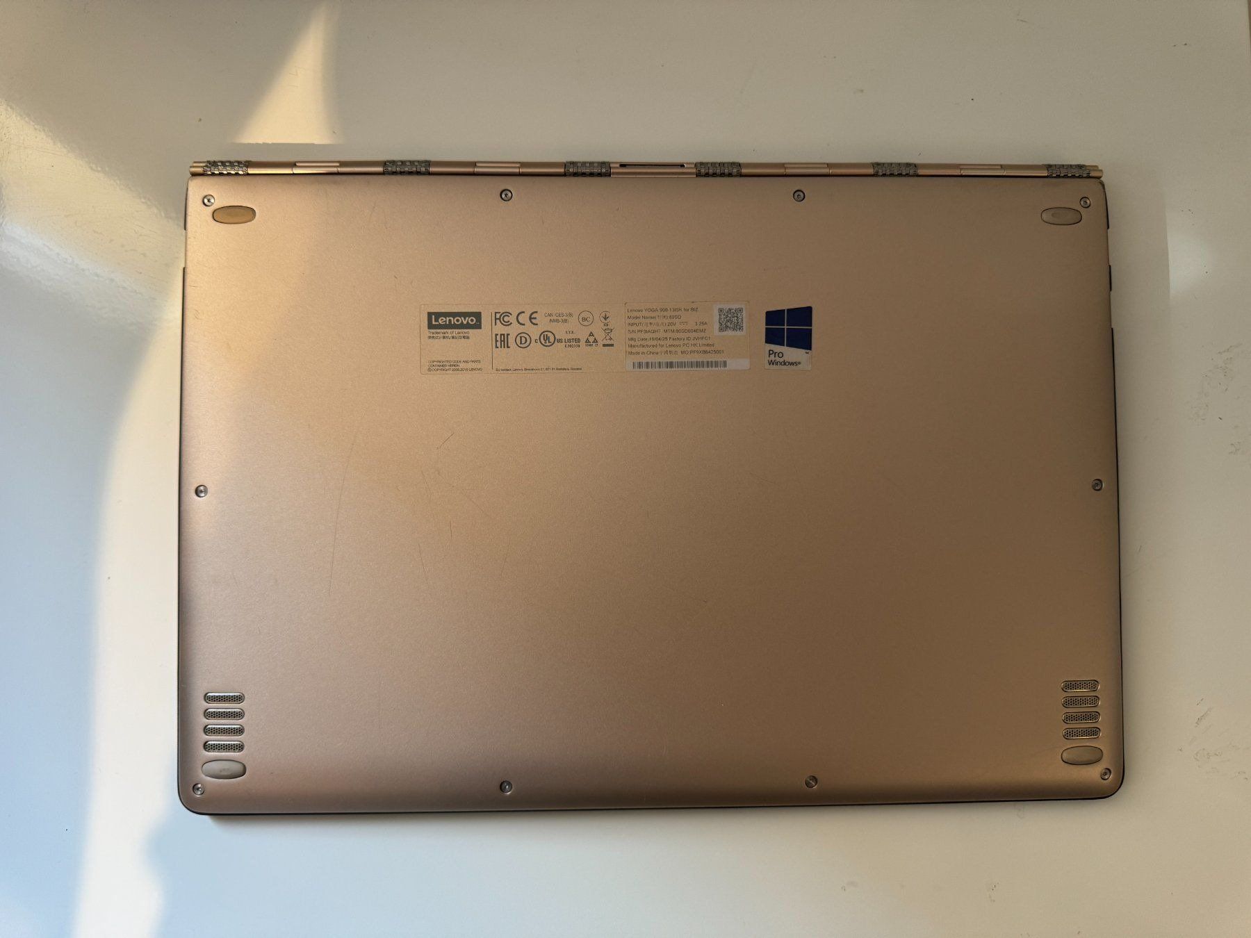 Lenovo YOGA 900-13ISK (Touch, i5, 8GB RAM, 256GB SSD,Win 10