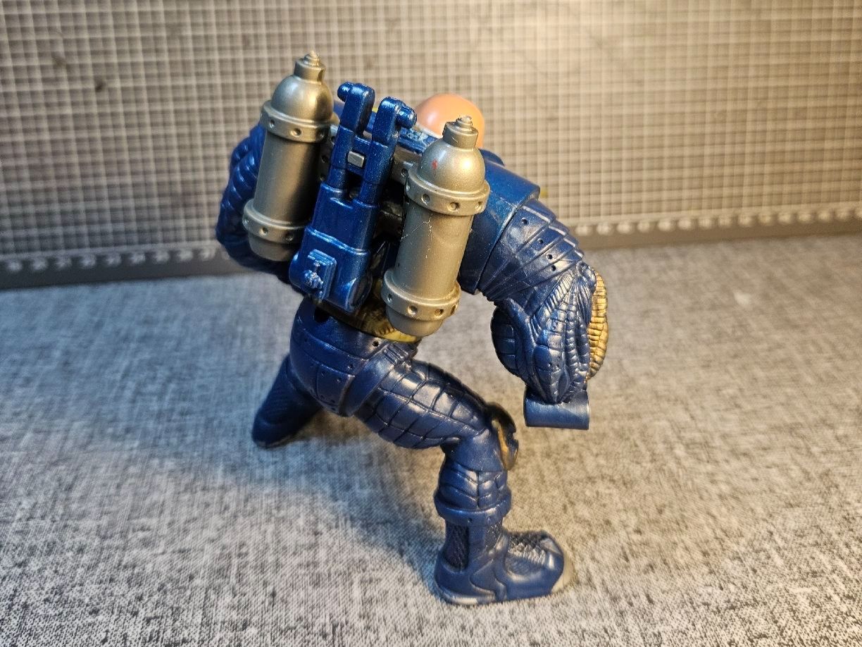 Statuette: STREET SHARKS DR.PIRANOID 1995 – Usato da Sarnen venduto da rockola02 1