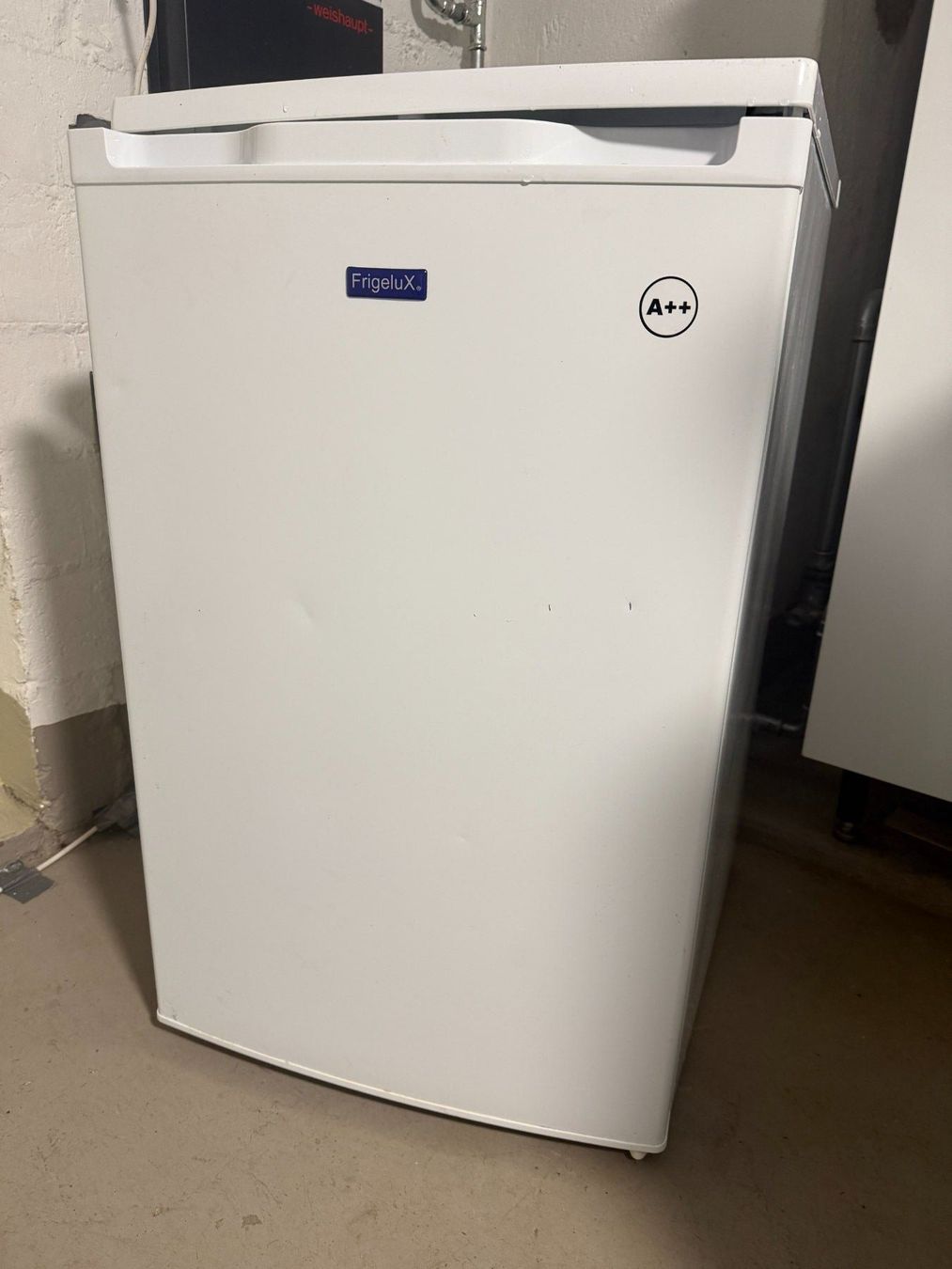 Congelatori: Frigelux TOPCV70A++S Gefrierschrank – Usato da Hinterkappelen venduto da deev 1