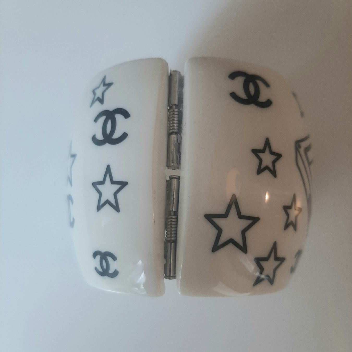 Chanel Bracciali & Braccialetti: Rare bracelet manchette Chanel vintage – Usato da Chêne-Bourg venduto da chsandra34 5
