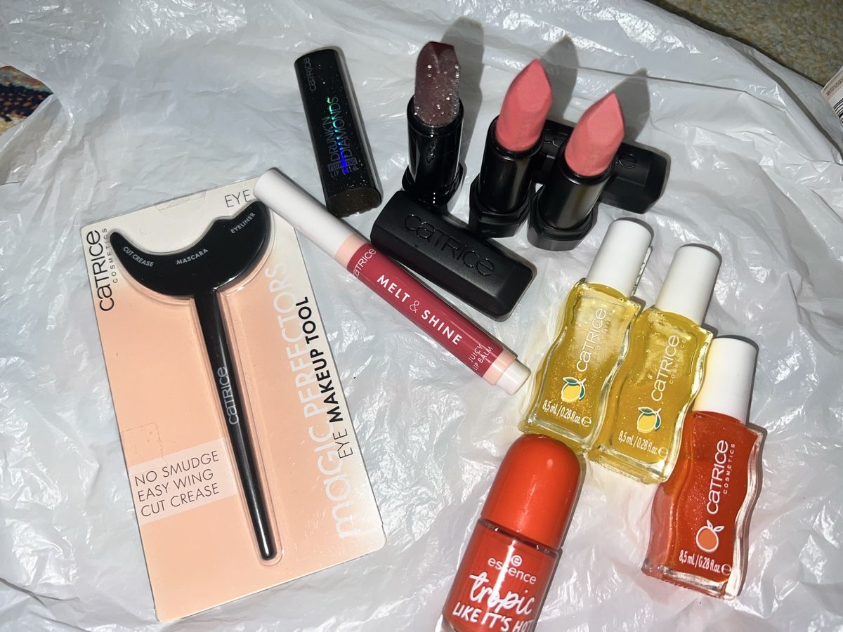 Make-up: Makeup Set Essence Catrice Neu! – Neu und originalverpackt aus Oberentfelden von Dianaaaaaa