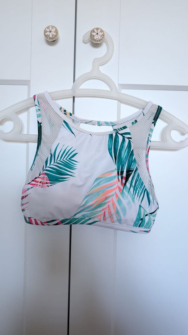Badekleider & Bikinis: Bikini Top mit tropischem Muster - Grösse 36 – Gebraucht aus Au SG von and_cra