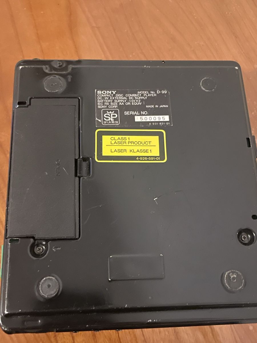 Sony Lecteur media portable: Sony D-99 Discman – Défectueux à Zürich par semi16 3