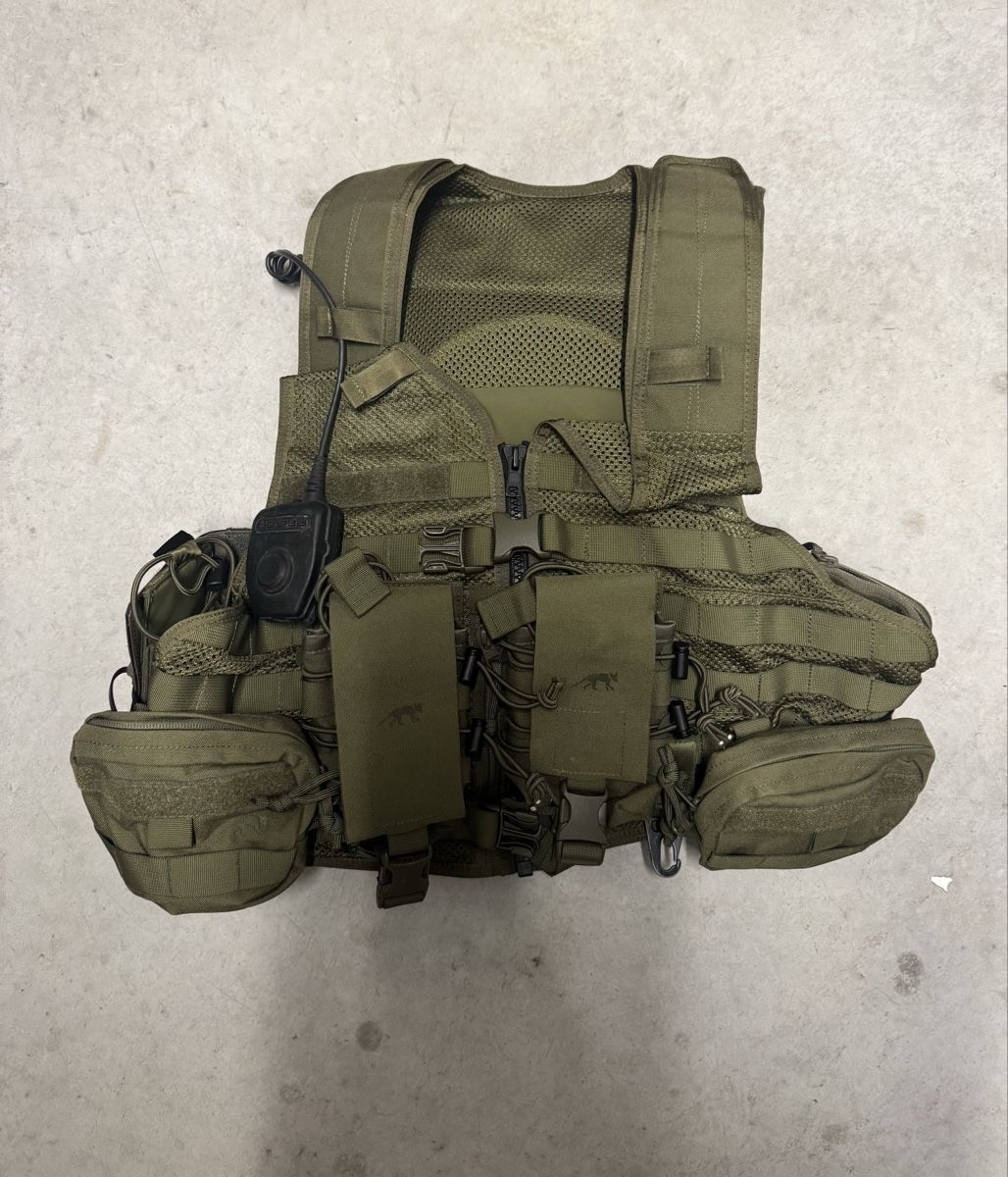 Uniformi: Airsoft-Weste – Usato da Chur venduto da dav_c7q8