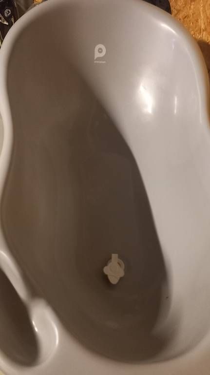 Vasche da bagno: Baignoire bébé à vendre  – Usato da Val-d'Illiez venduto da mar_v8tq 2