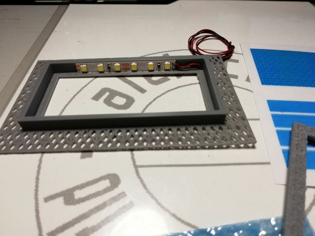Modellini di ferrovie: Mini-Bausatz Swimming-Pool 2, 12V DC – Nuovo (secondo la descrizione) da Luzern venduto da Salefactory 1