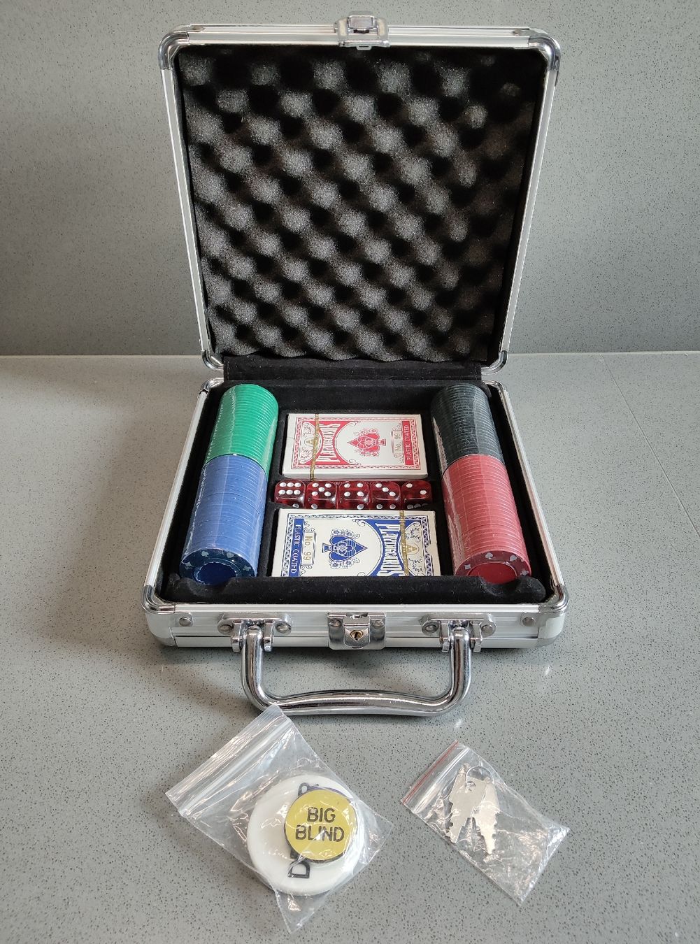 Giochi: POKER - Set NEU - wertig / FALKE – Nuovo e nell'imballaggio originale da Minusio venduto da Todesca