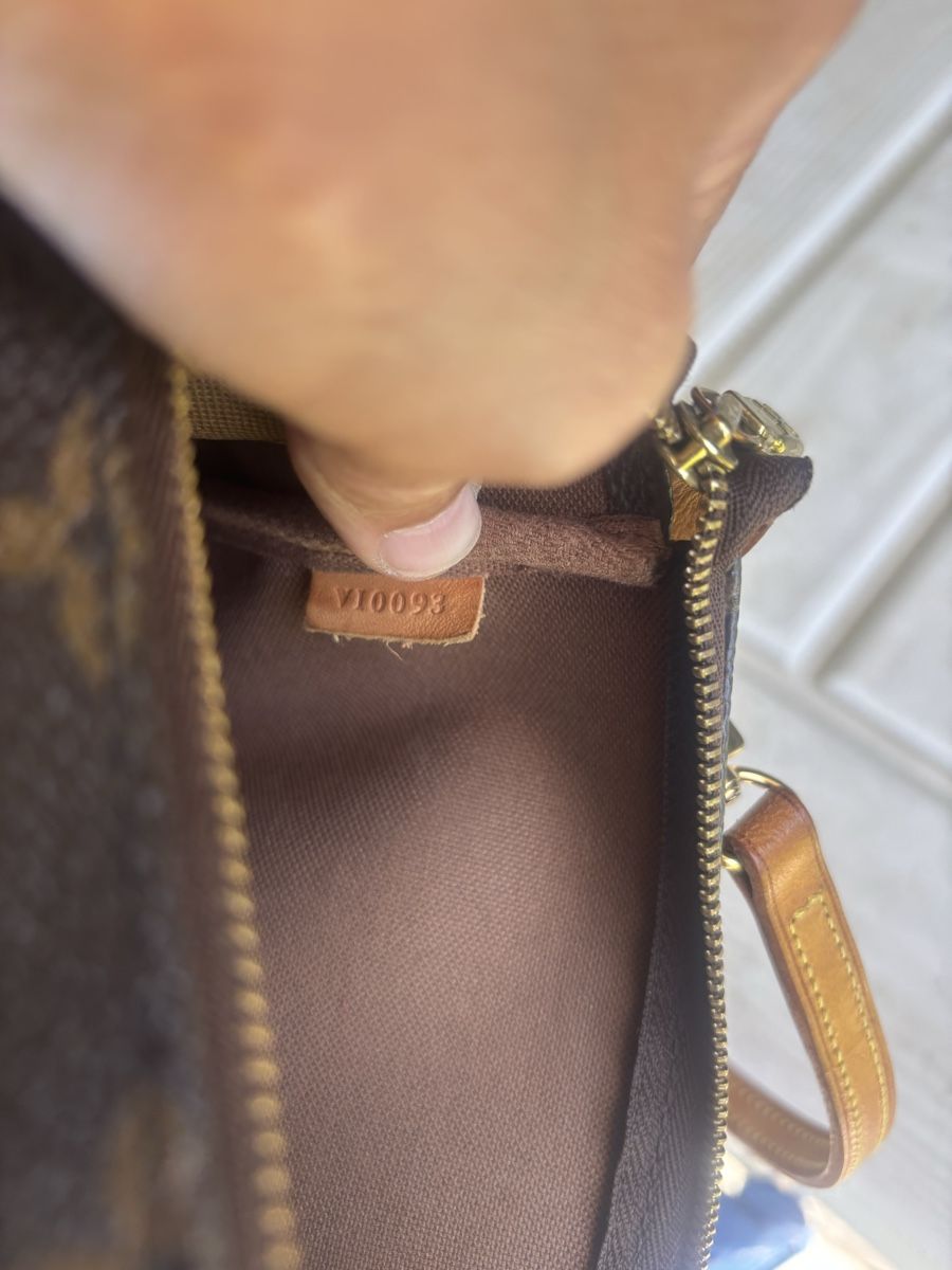 Louis Vuitton Taschen: Louis Vuitton -pochette – Gebraucht aus Chamby von vuittonista 5