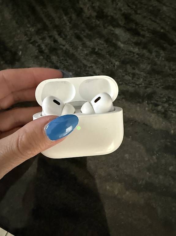 Apple Cuffie: Airpads pro 2 generation – Usato da Appenzell venduto da mir_rqn6 4