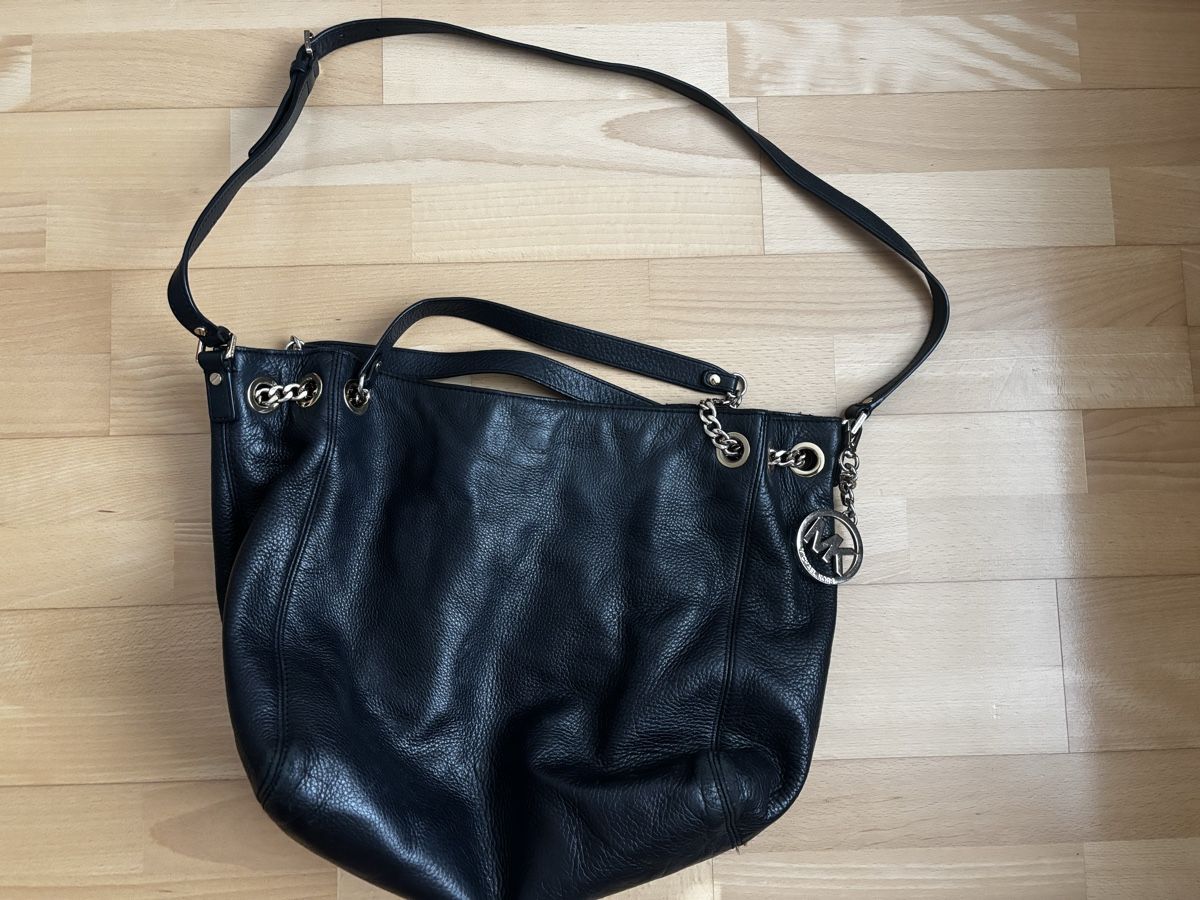 Michael Kors Sacs femmes: Michael Kors Beuteltasche Original – D'occasion à Magden par ani_xw9t