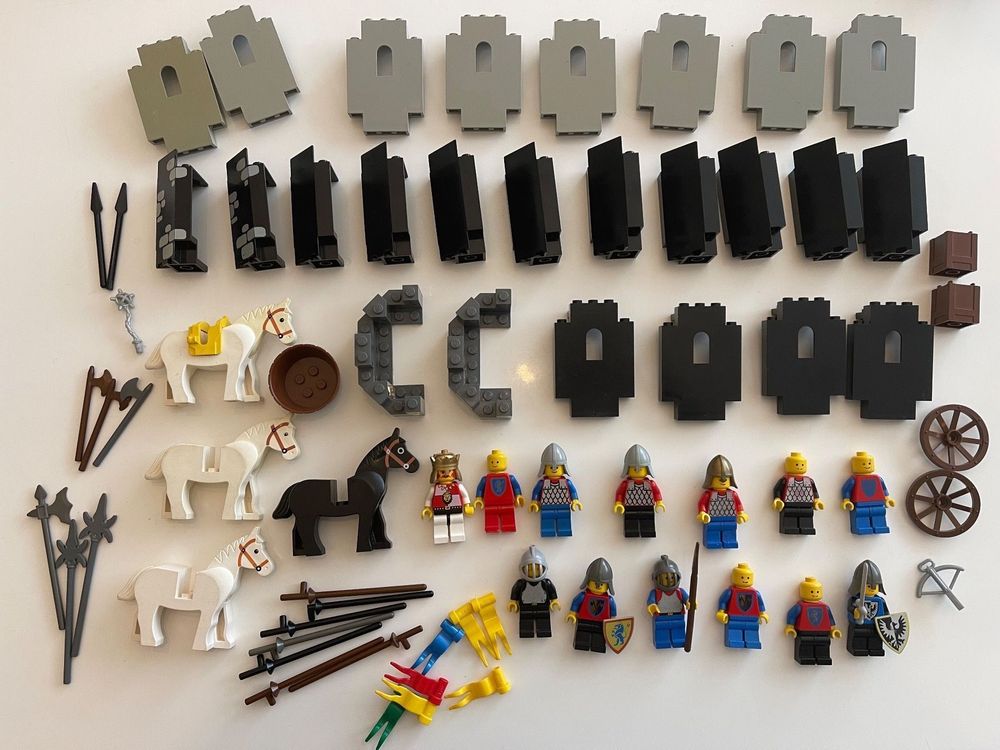 Lego Ritter 10 - Figuren, Pferde, Waffen (Gebraucht) in Burgdorf für ...