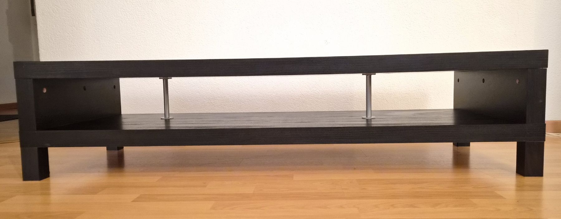 Ikea Meubles TV: TV-Bank Schwarz – D'occasion à Gränichen par EvenOdd