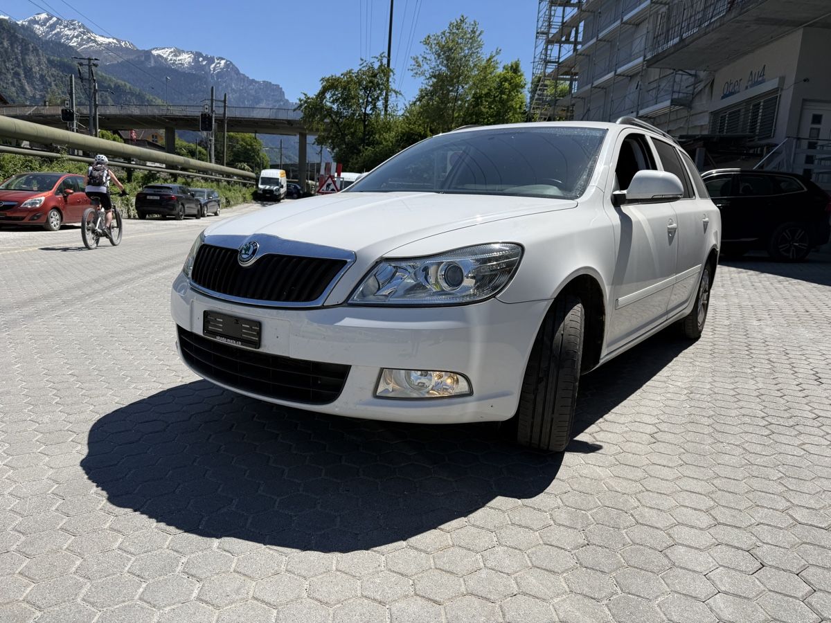 Skoda Automobili: Skoda Octavia C 1.8 4x4 – Usato da Domat/Ems venduto da Opmofe