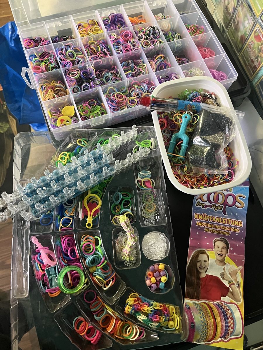 Kit bricolage: Mega Loom Loops Set . Riesen Auswahl an Farben. – Nuovo (secondo la descrizione) da Felsberg venduto da Gletscher76 2