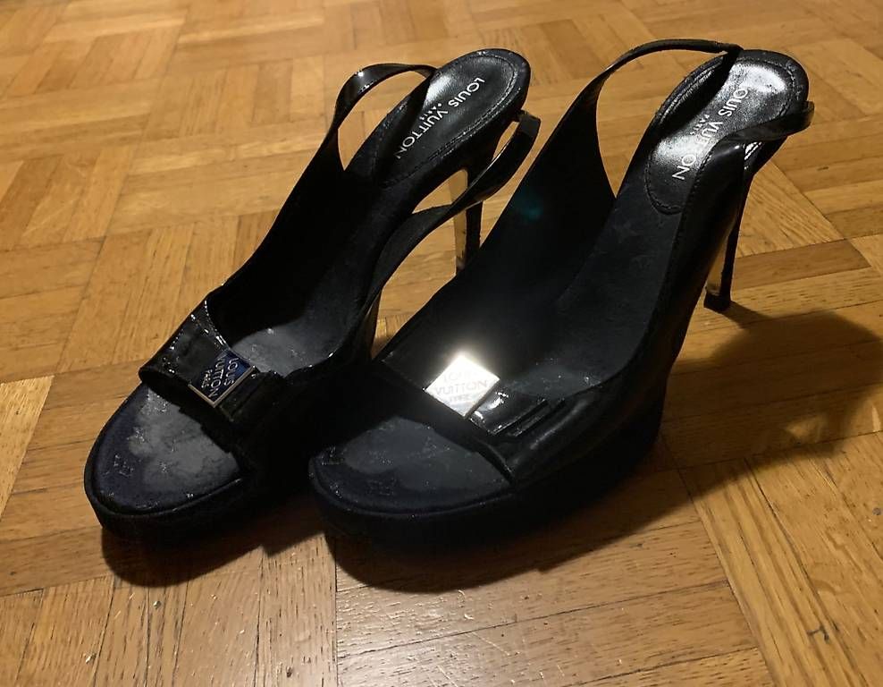 Chaussures femmes: Louis Vuitton Sandalen – D'occasion à Bern par Nici2210 2