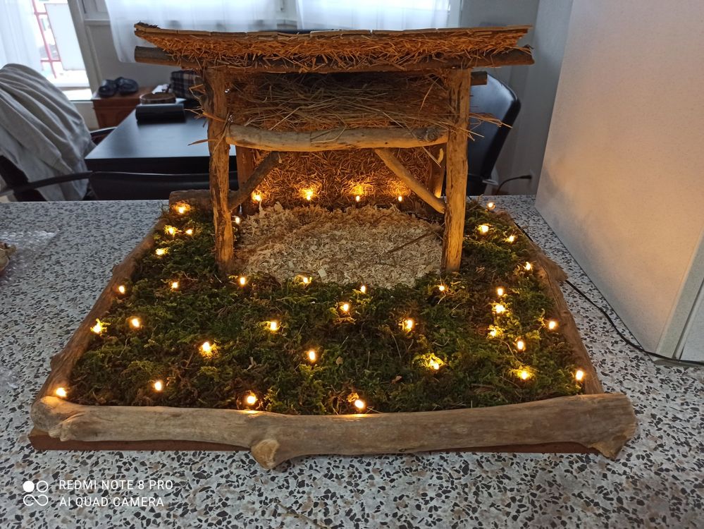Weihnachtskrippe mit Licht selbst gebaut Kaufen auf Ricardo